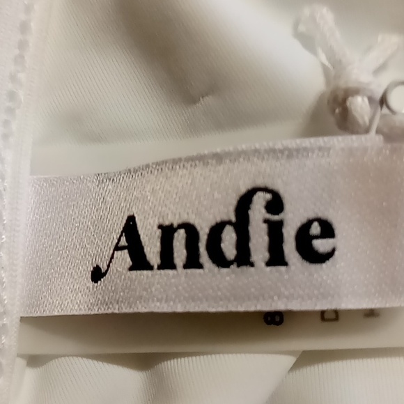 Andie Bikini Womens Top MEDIUM Swim WHITE NEW The Cannes To Resort Beach Pool - Picture 6 of 7